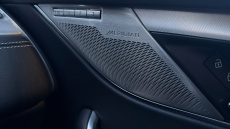 Jaguar F-Pace 2.0 D200 R-Dynamic SE Black 5dr Auto AWD Diesel Estate